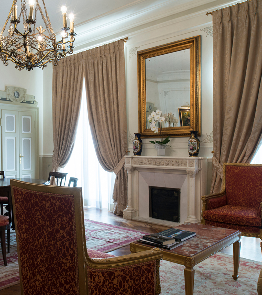 tappezzeria su misura - tappezziere - Atelier Pozzebon - Palazzolo S/O (Brescia) tappezzeria su misura - tappezziere - Atelier Pozzebon - Palazzolo S/O (Brescia)